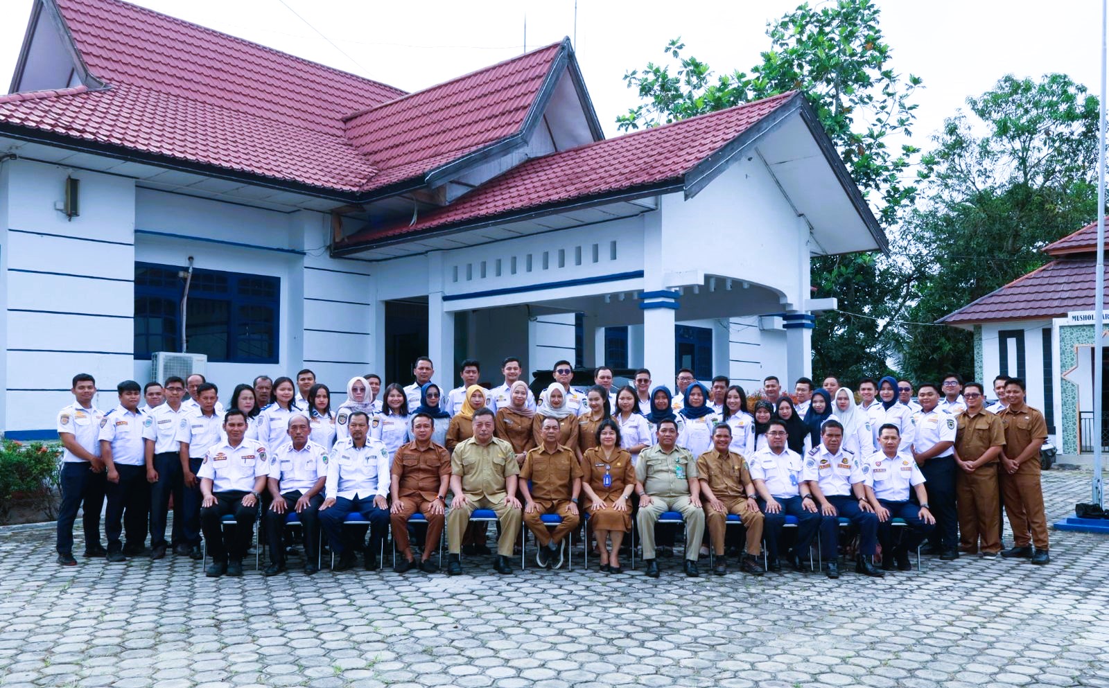Keluarga Besar Dinas Perhubungan Barito Utara